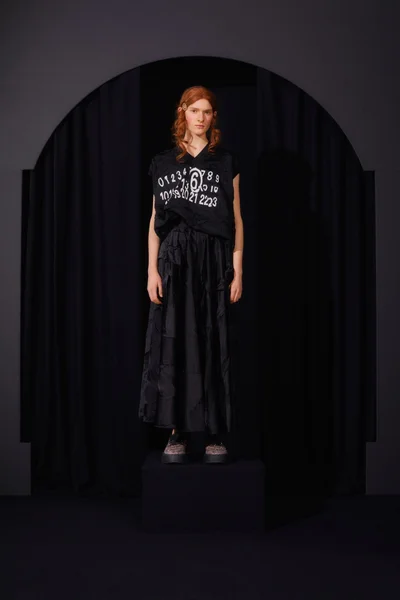 Look 12